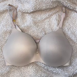 Victoria’s Secret Nude Padded Seamless Back Bra